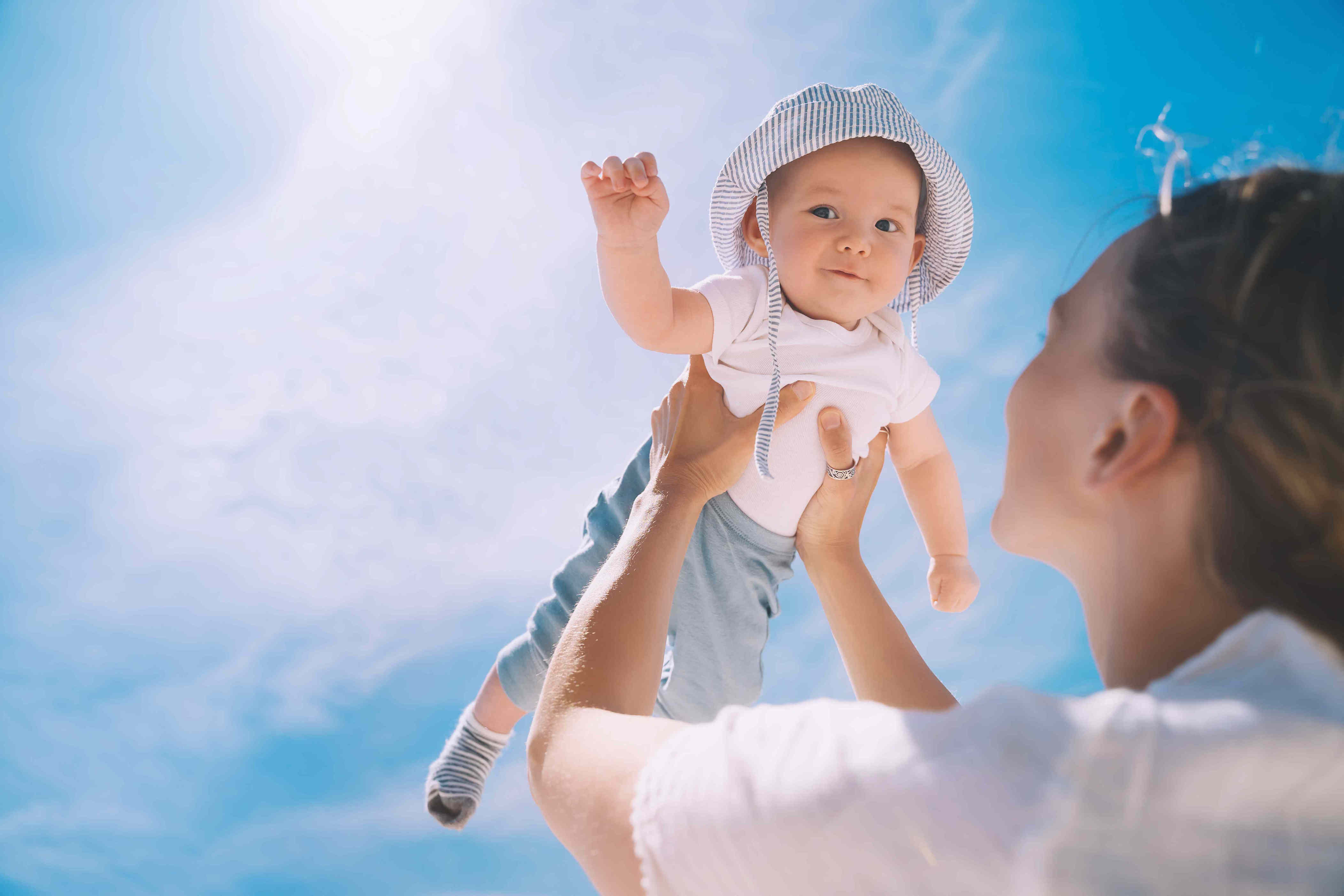 18 radiant baby names from around the world that mean 'light'