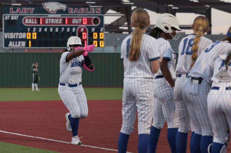 High school baseball/softball: Allen stays undefeated in district play ...
