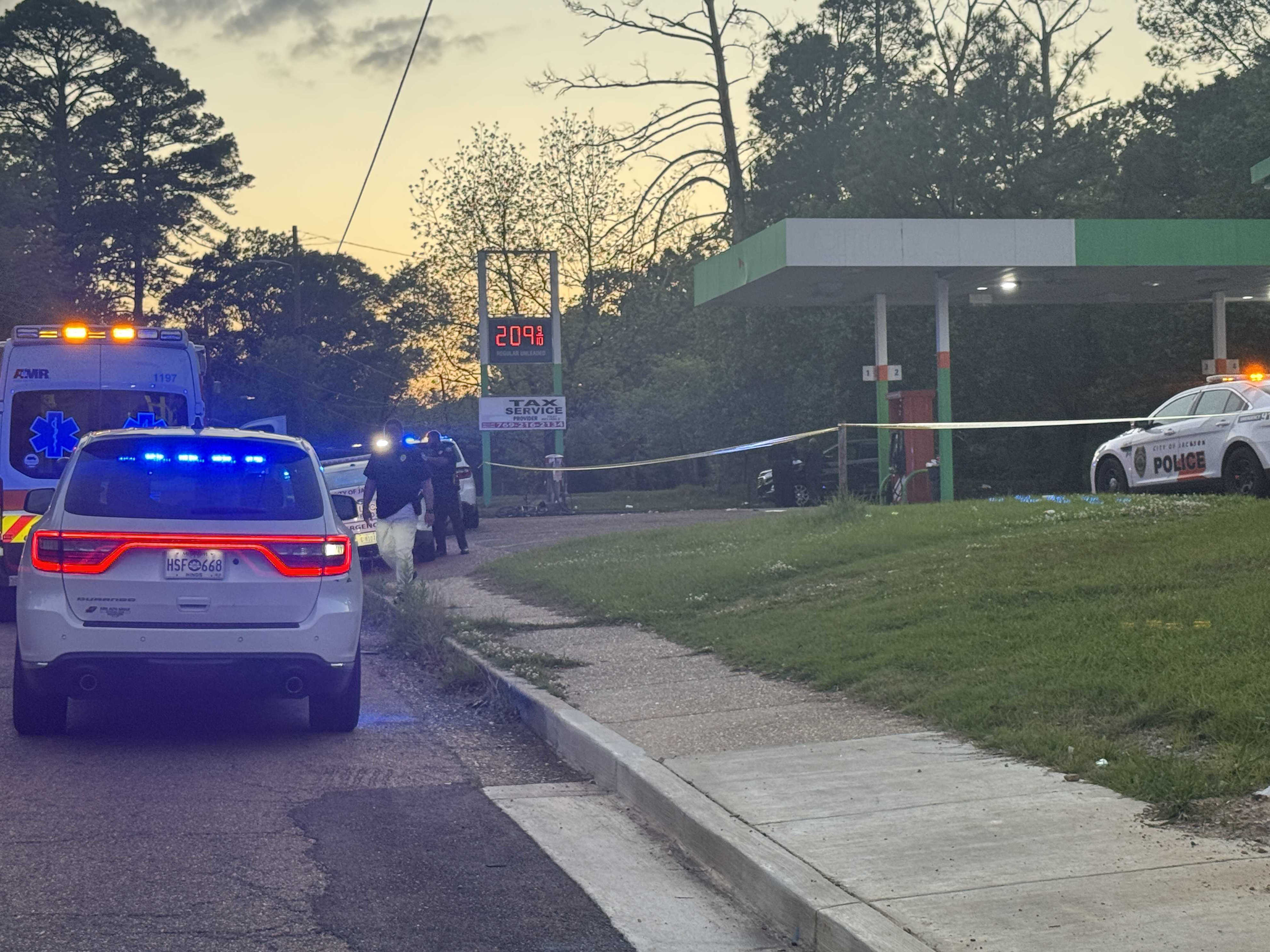 Teen charged in deadly Jackson gas station shooting