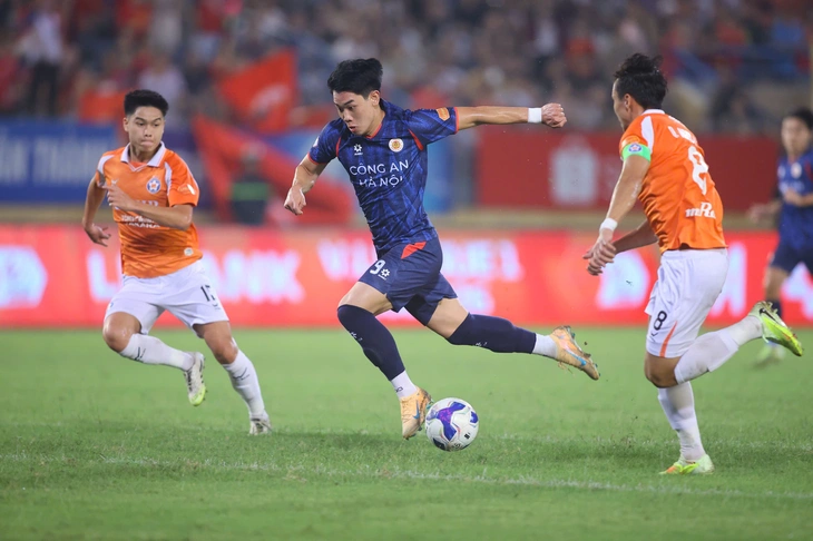 Đề xuất tăng ngoại binh ở V-League của VPF: Nhiều CLB không đồng ý