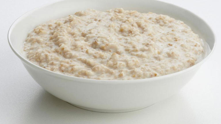 Refrescante agua de horchata de avena para el calor, receta cremosa sin lácteos