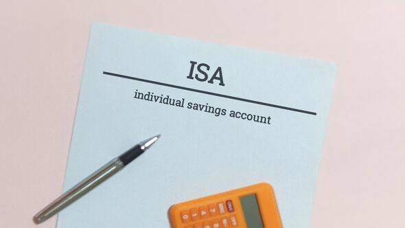 Best cash ISA named with 4.6% rate as Brits have 12 months left to use ...