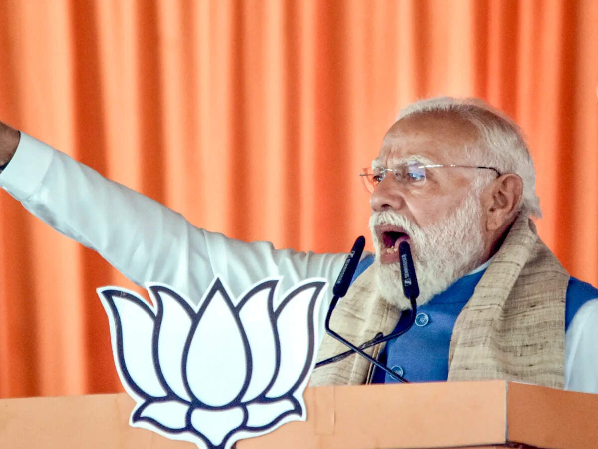 Full account of 15 years, PM Modi vows white paper on TMC corruption ...