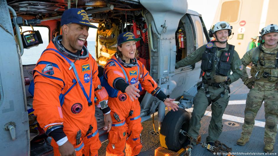 Astronautas Victor Glover e Christina Koch foram a primeira pessoa negra e a primeira mulher a visitarem a Lua