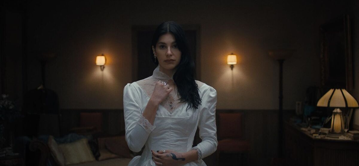 I watched Netflix's new horror series - it's one of the most creative I ...