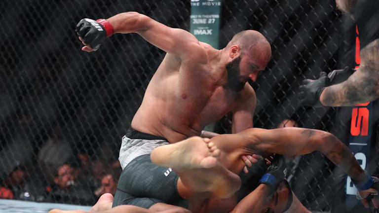 UFC 327 MMA KO staff predictions: Jiří Procházka vs. Carlos Ulberg main ...