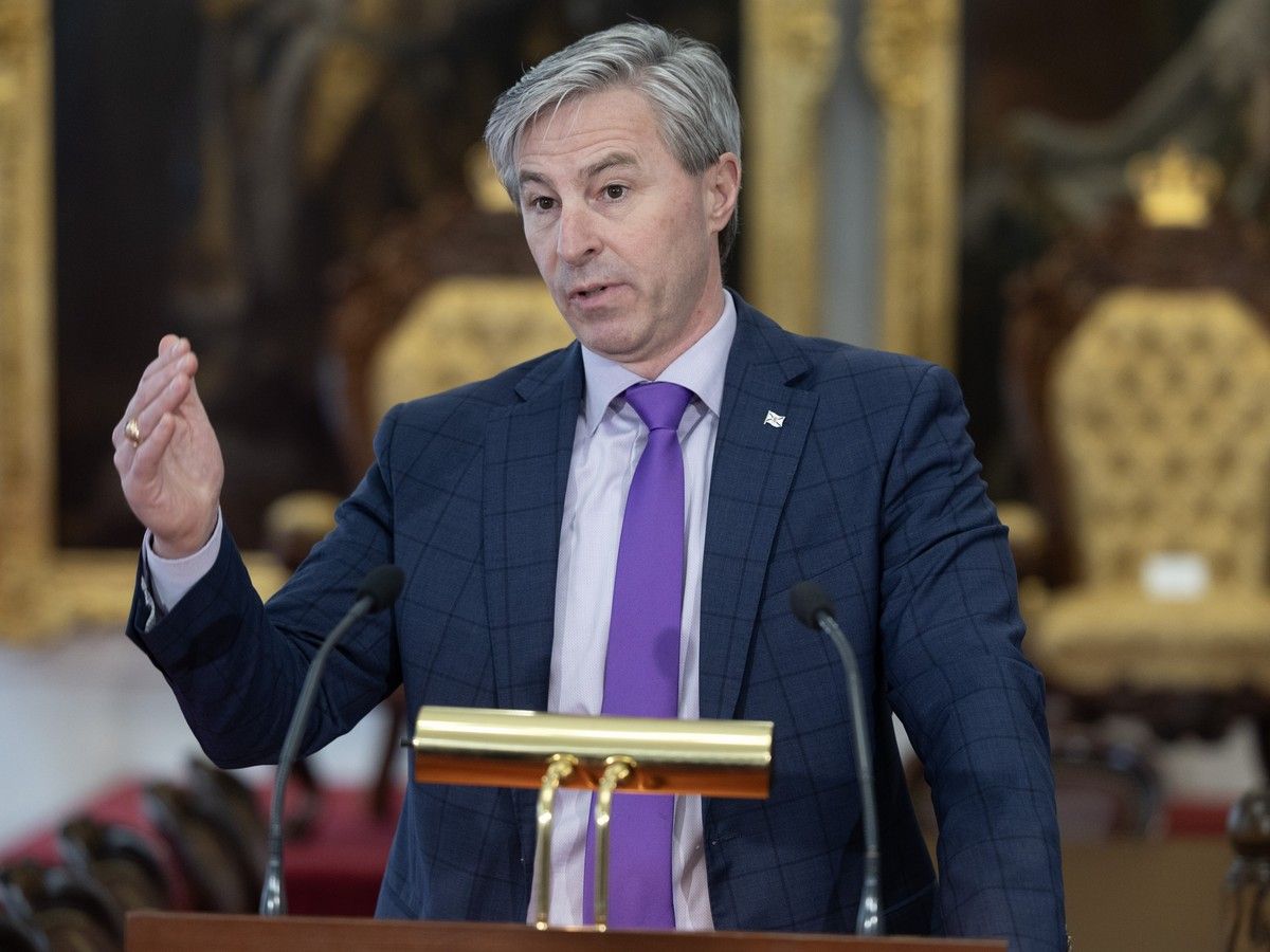 Varcoe: 'We have the resources in Canada' - Nova Scotia premier touts ...