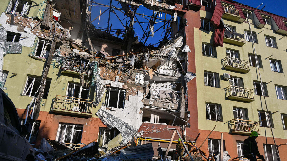 Russian strikes on Odesa kill two ahead of Orthodox Easter ceasefire