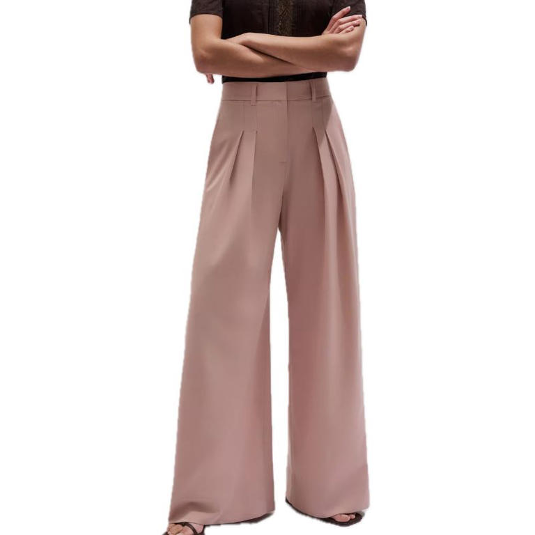 Emma Willis just introduced me to my new favourite colour combination