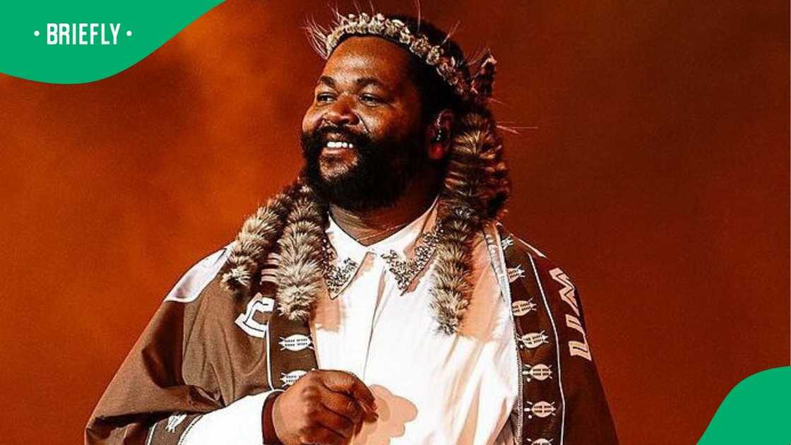 Sjava's shoe closet gets roasted online: 