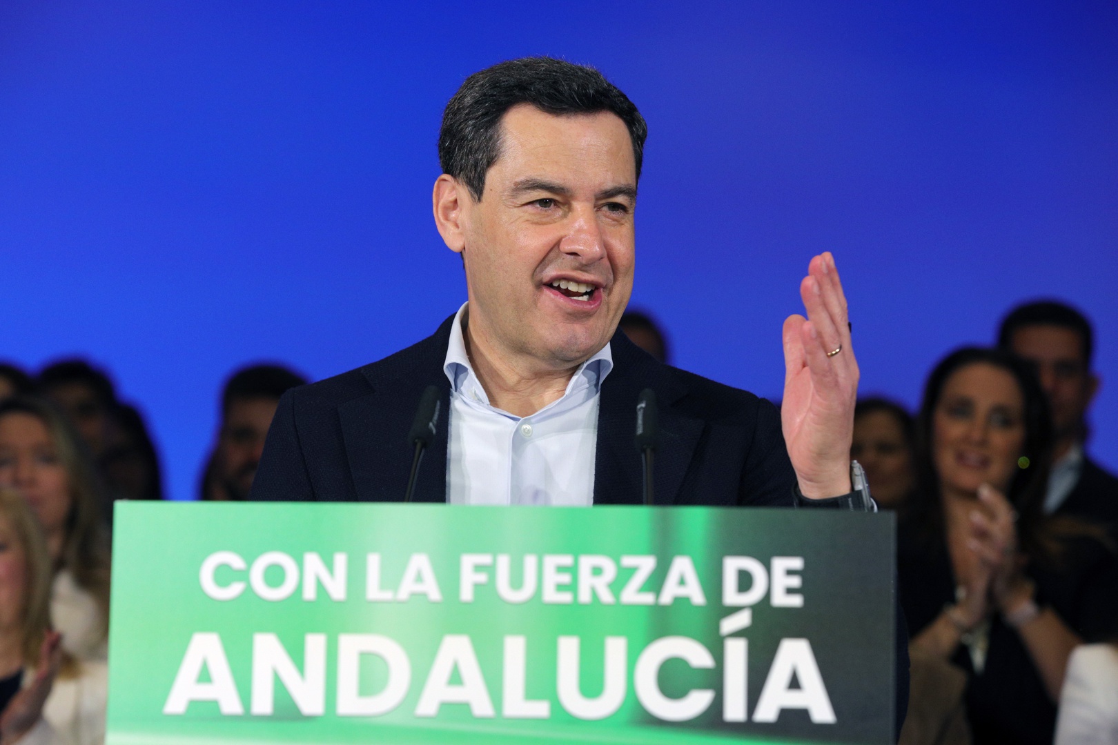 Juanma Moreno pide al PP una campaña electoral "muy limpia" y actuar ...
