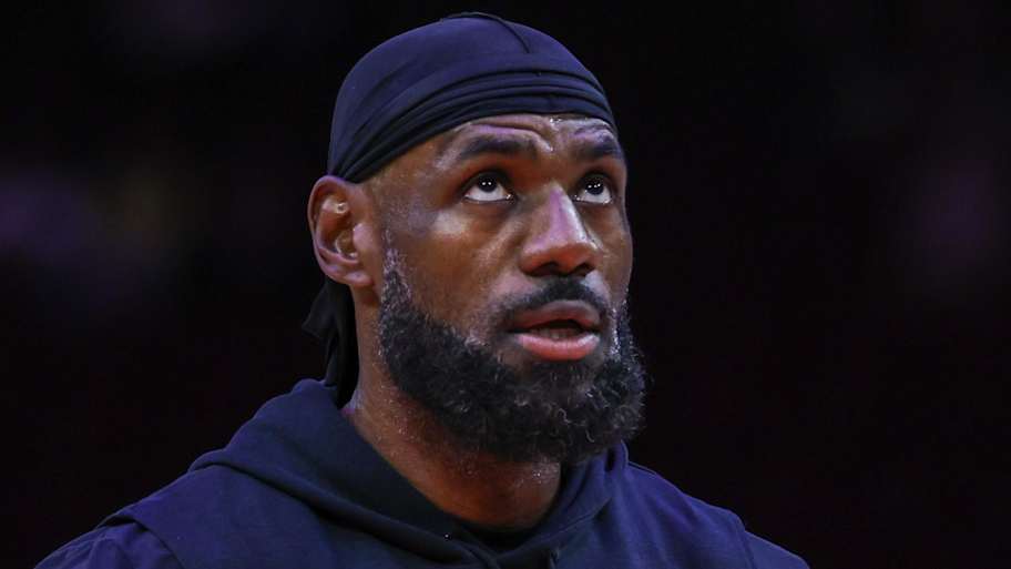 LeBron James delivers blunt Lakers truth about Luka Doncic and Austin Reaves<br><br>
