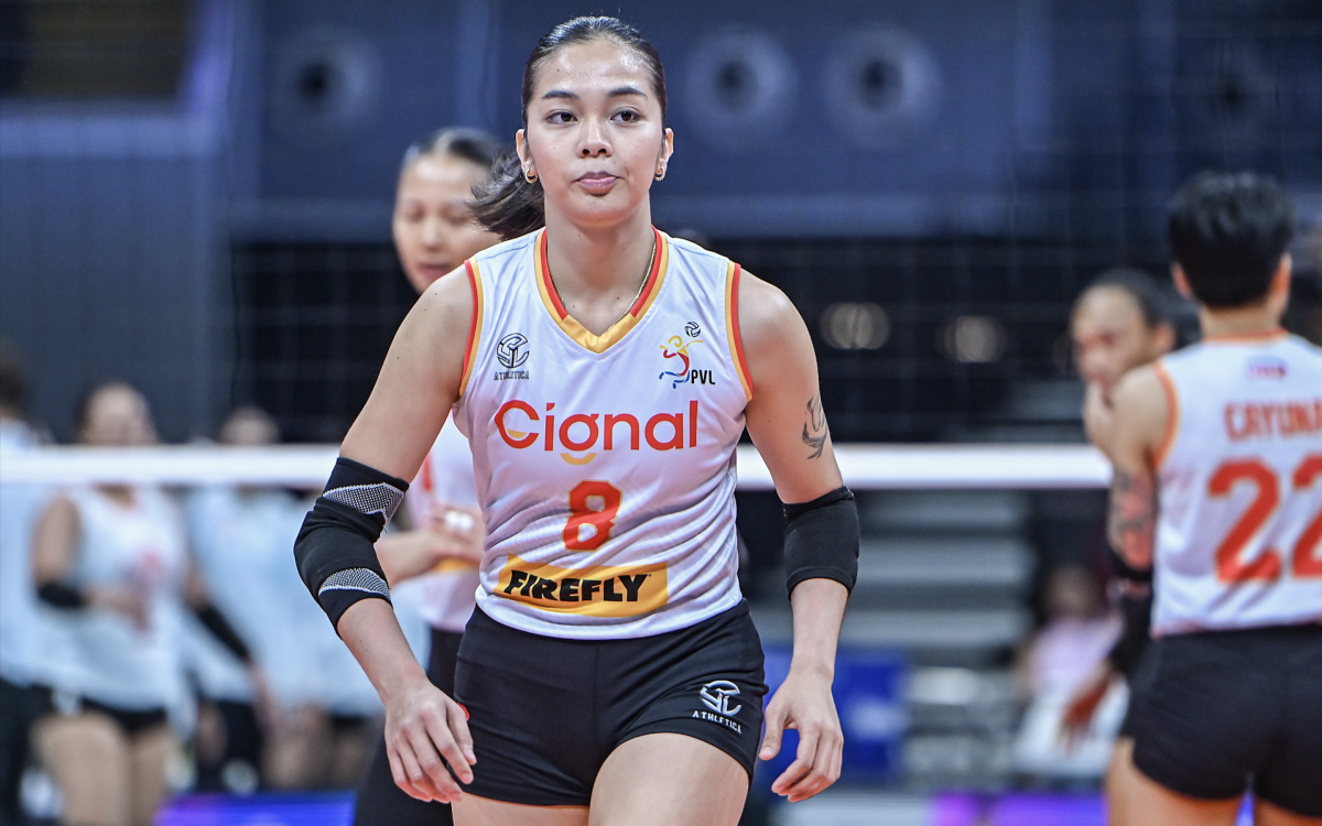 Super Spikers overcome slow start, down Foxies in PVL semis