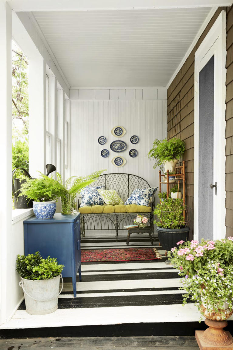 This one simple change will make your outdoor space instantly look more ...
