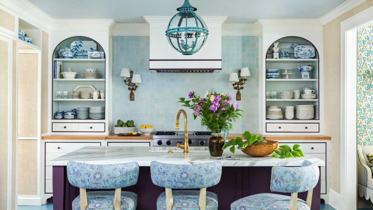10 colorful kitchens that prove neutral isn’t the only safe choice
