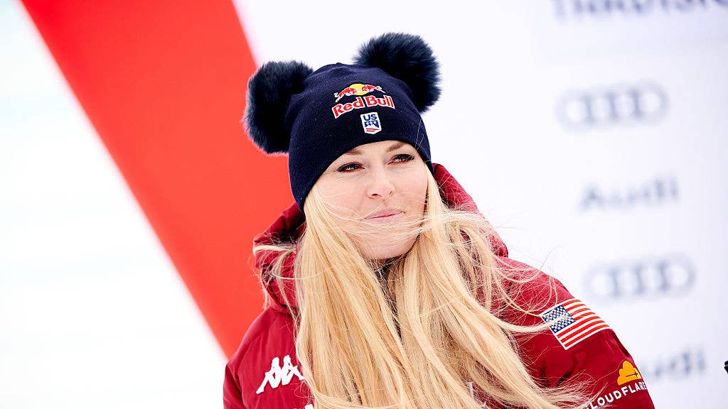 Lindsey Vonn stuns with appearance amid recovery from Olympic crash