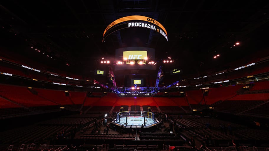 UFC 327 main card results and highlights: Light heavyweight title up for grabs on Paramount+<br>