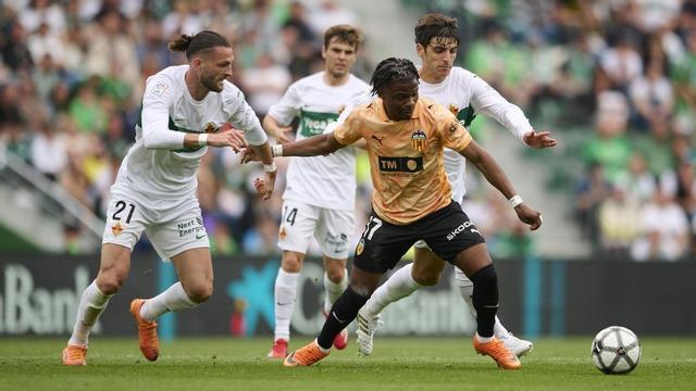 Las notas de los jugadores del Valencia CF en la derrota ante el Elche CF