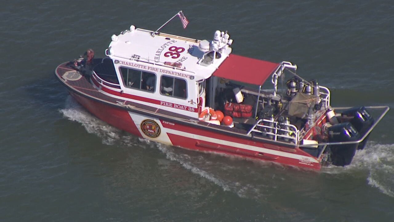 Woman rescued after jumping off bridge at Lake Wylie