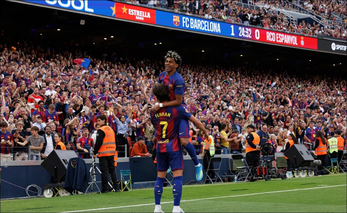 El Barcelona gana el derbi y se escapa a nueve puntos del Real Madrid