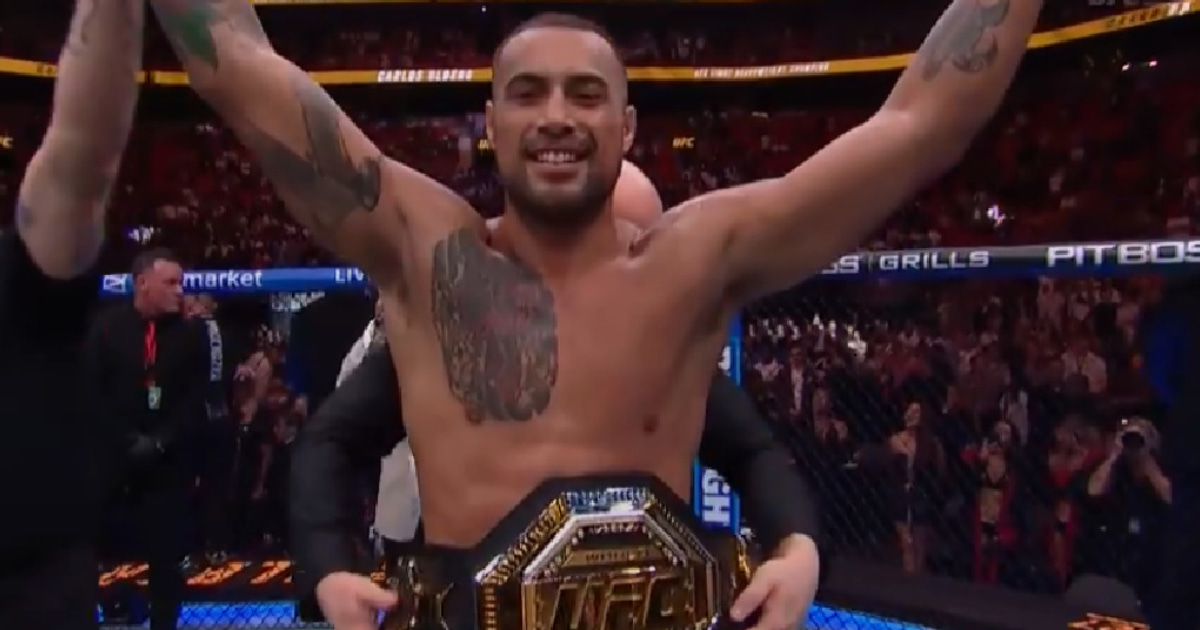 UFC 327: Carlos Ulberg defeats Jiří Procházka to win light heavyweight ...