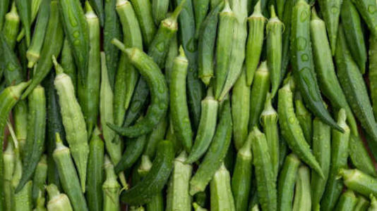 Okra, or bhindi is a powerhouse of soluble fibre and vitamins