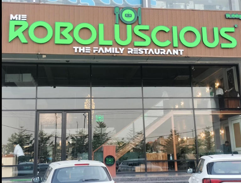 Indian restaurants are using robots. Backing them are DRDO brothers and ...