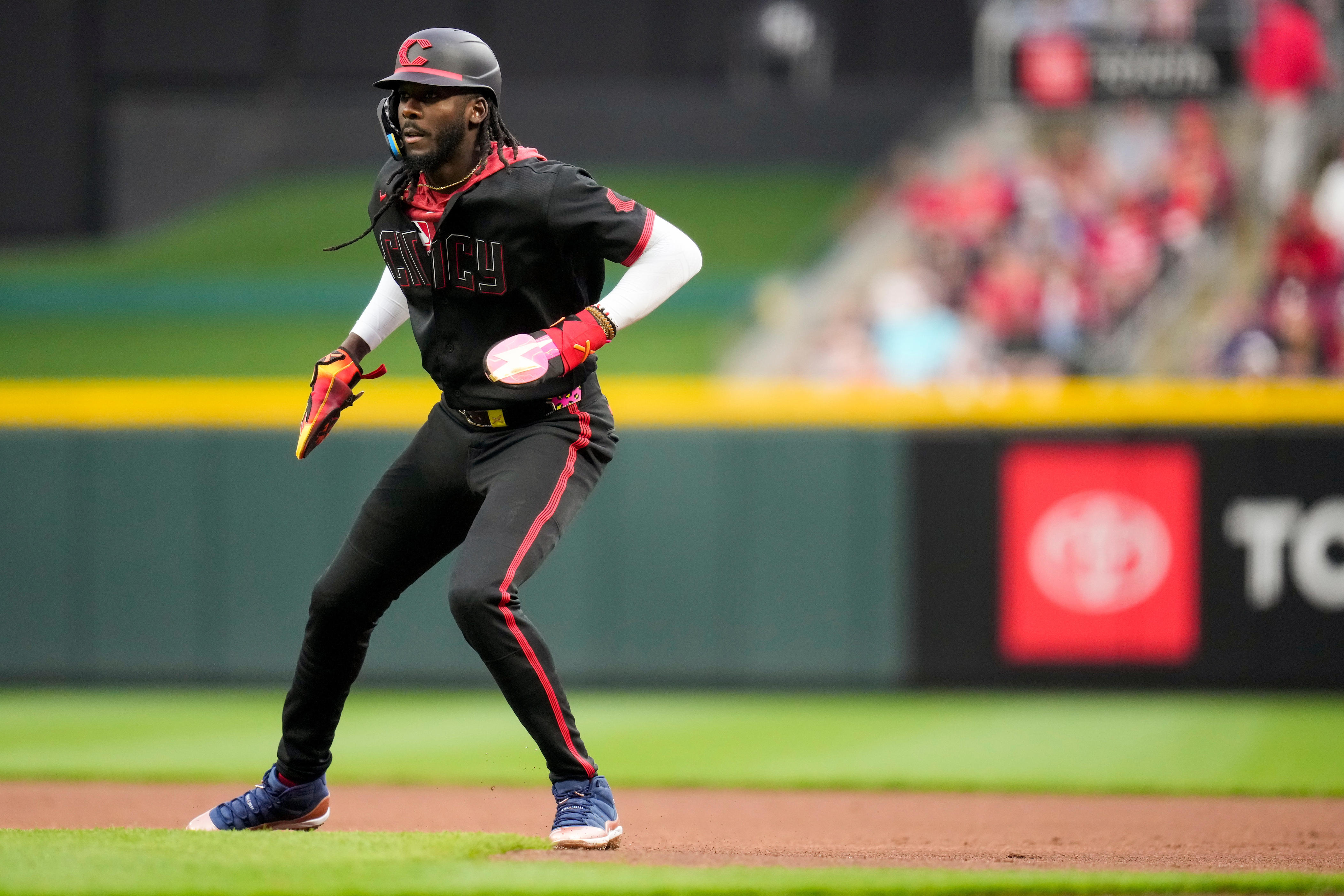 See Cincinnati Reds, Cleveland Guardians TV channels in Columbus