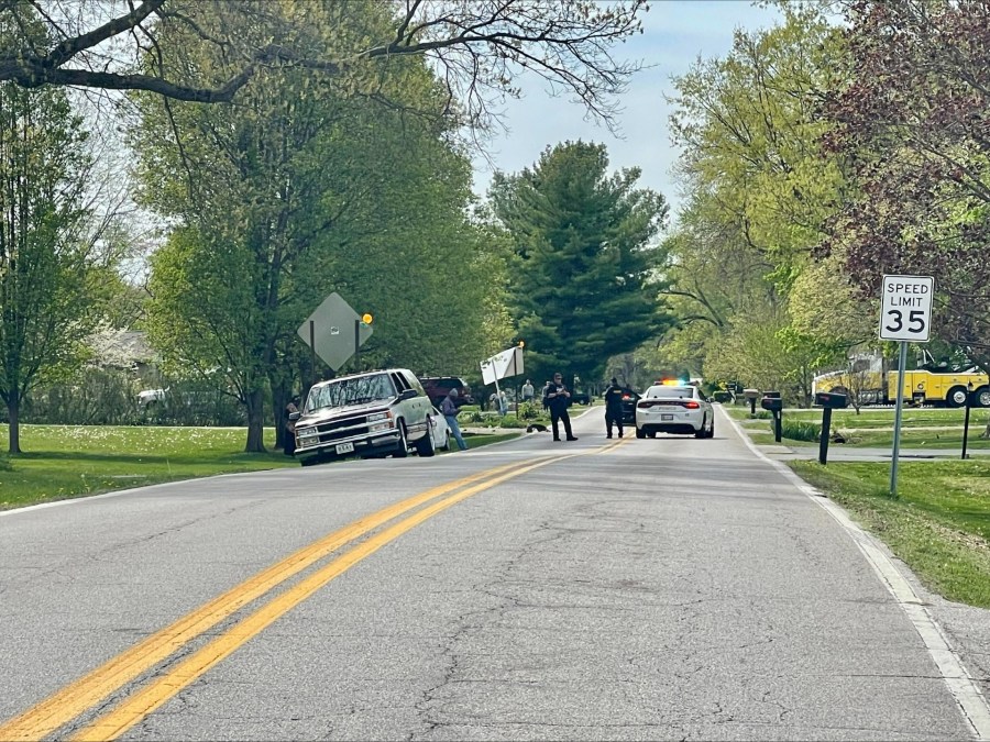 Man killed in crash on Indy's south side