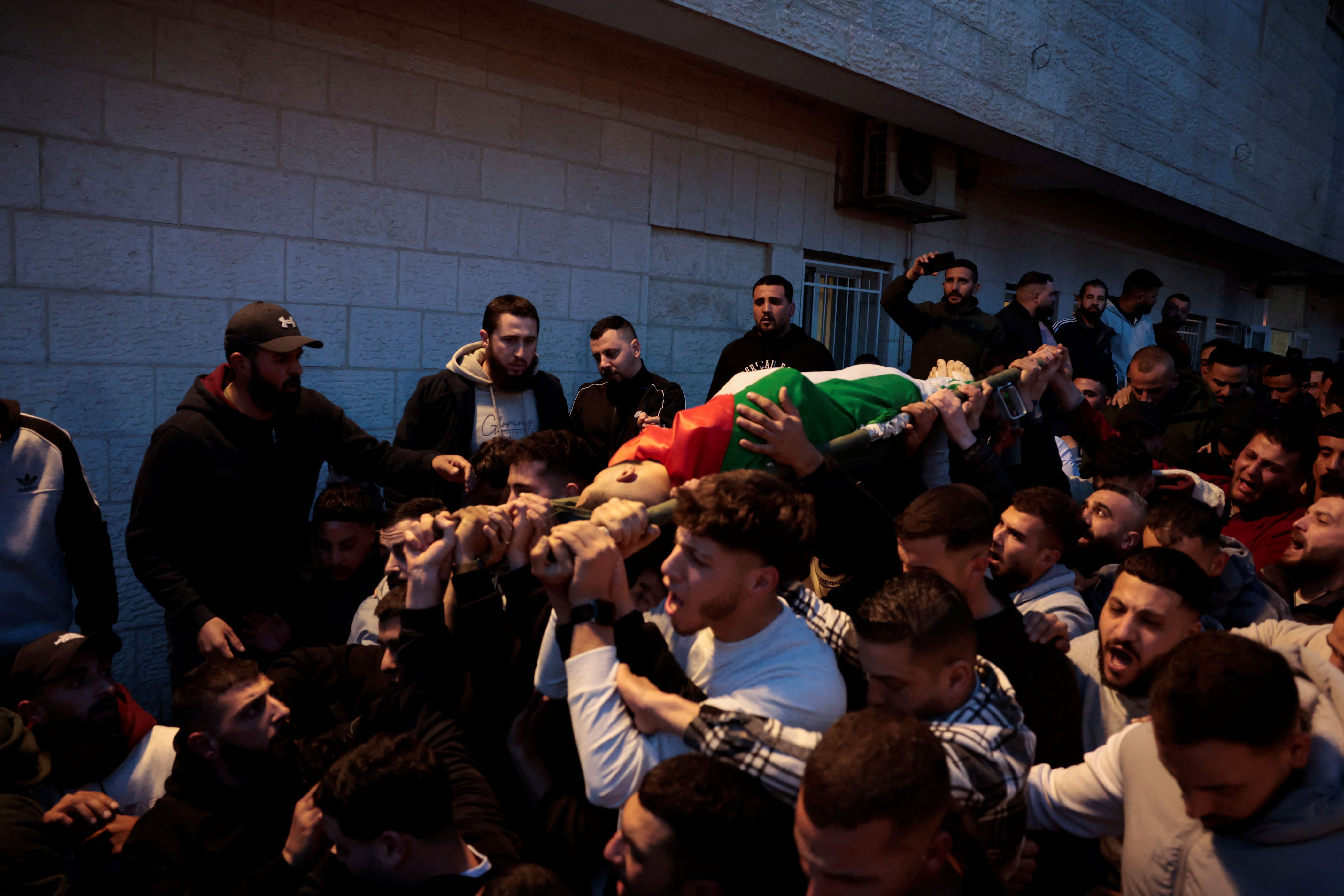 Israeli settlers kill Palestinian during raid on occupied West Bank village