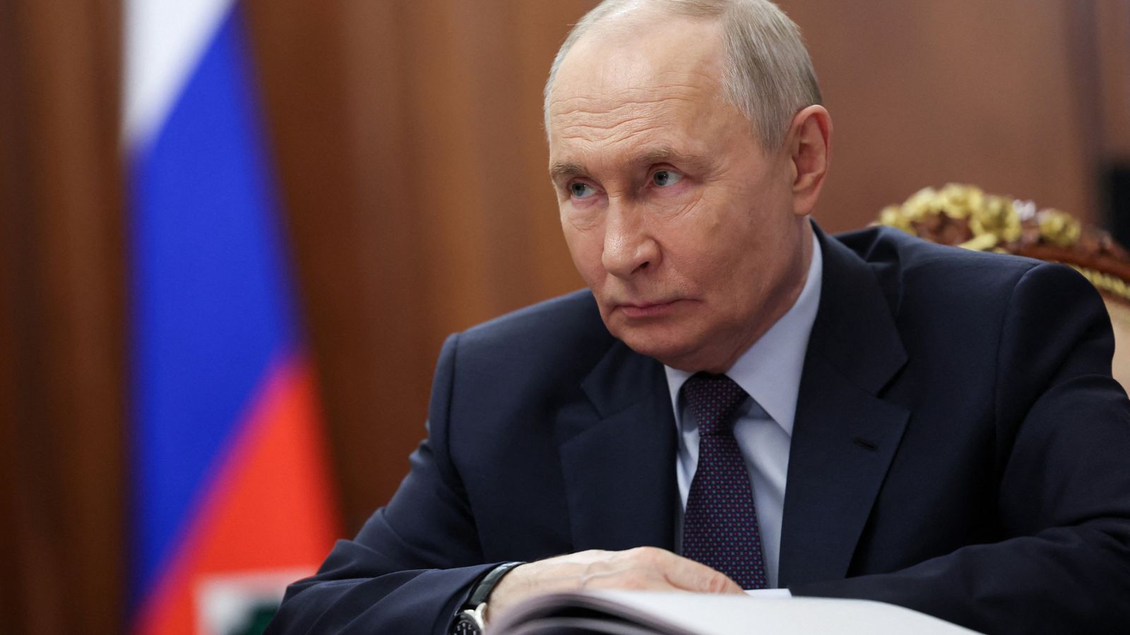 Ukraine and Russia accuse each other of violating Easter ceasefire