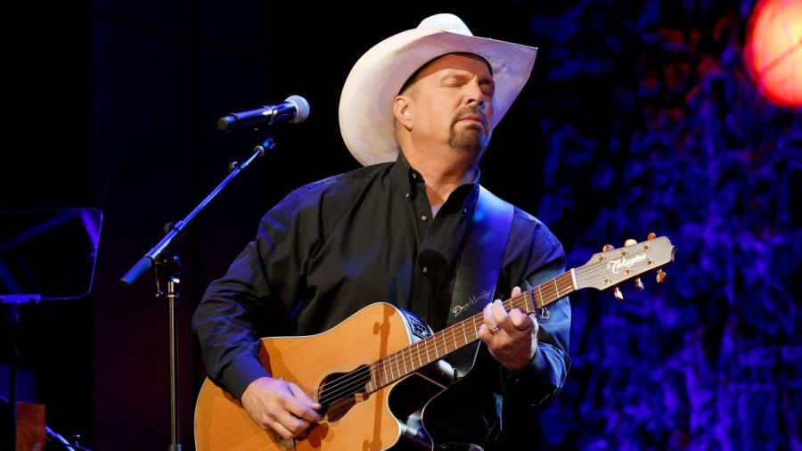 The weekender: Garth Brooks, Chief Keef, Robyn and more