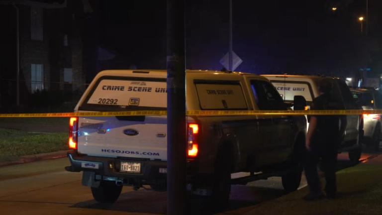 Man kills estranged wife in front of 2 children in NW Harris County: HCSO
