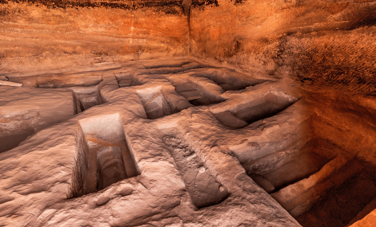 Archaeologists just opened ancient rock-cut tombs in Egypt, exposing ...