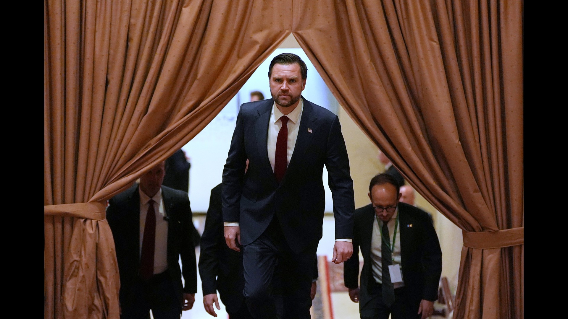 A lose-lose for him: JD Vance’s role in Iran war peace talks puts him ...