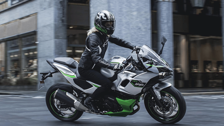 2026 Kawasaki Ninja 7 and Z7 hybrid updates explained
