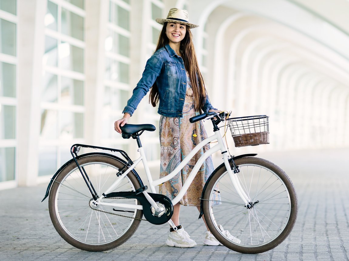 Mit Rock und Kleid aufs Fahrrad? Mit diesen Tricks geht nichts schief