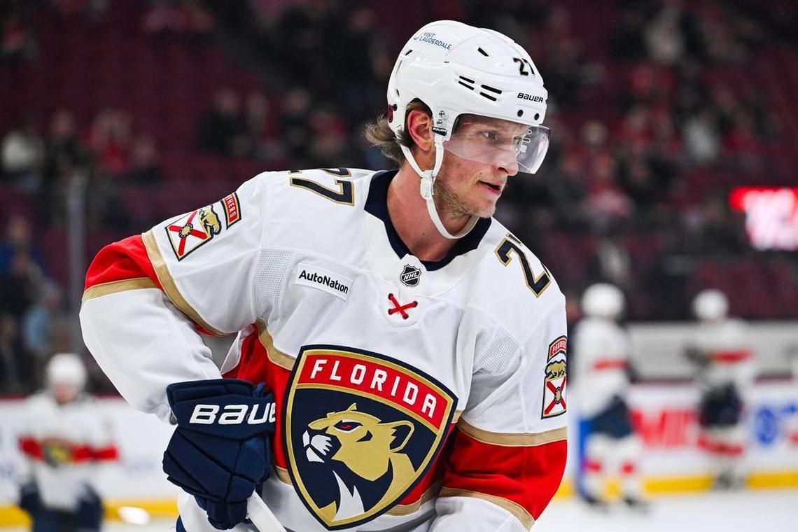 Panthers snap skid with 6-2 victory over Maple Leafs