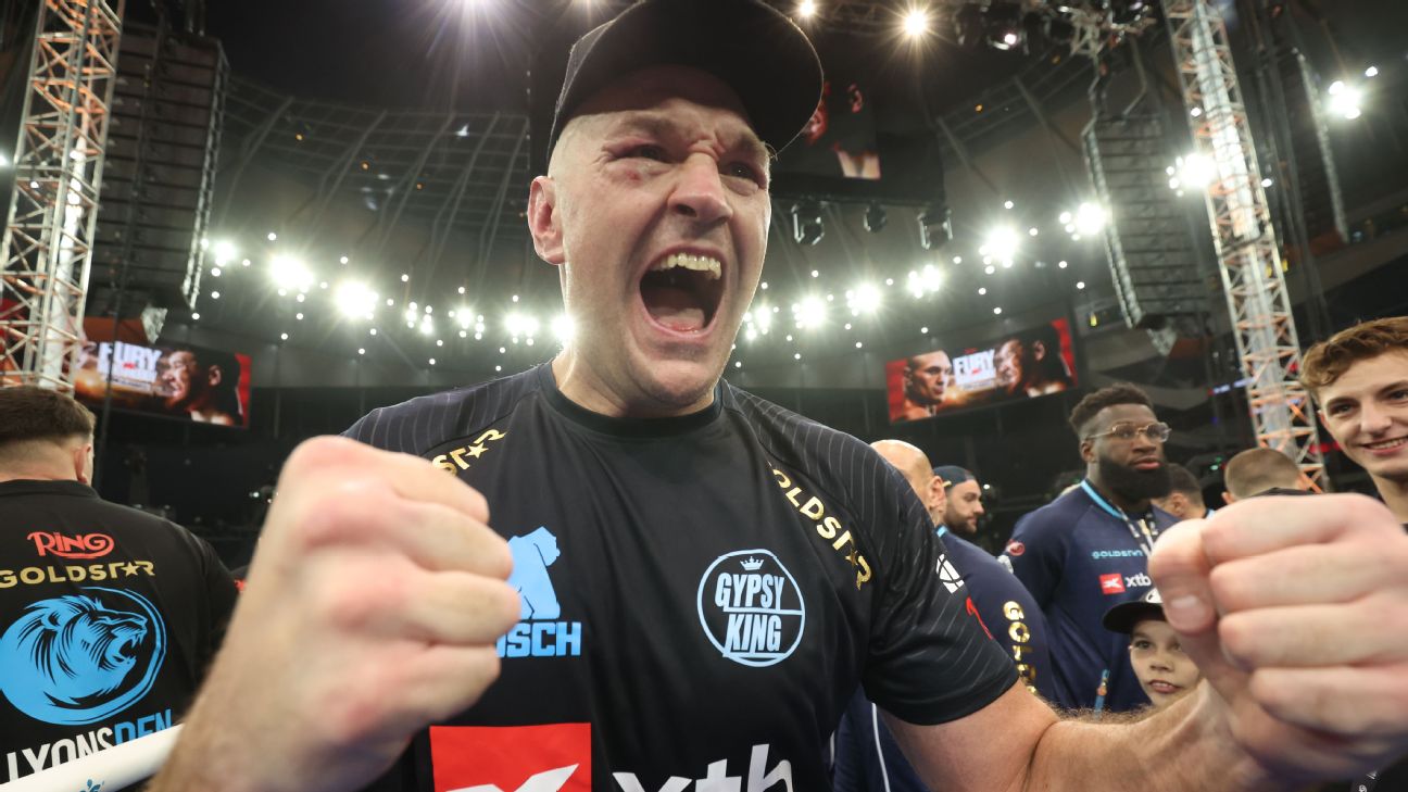 Tyson Fury roasts heavyweight rivals: 'Gifted' world titles
