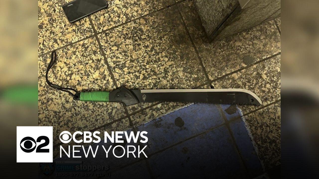 Man shot, killed after slashing 3 people on subway platforms at Grand ...