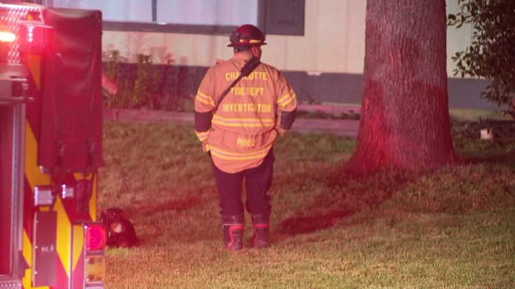 Firefighters determine cause in west Charlotte house fire