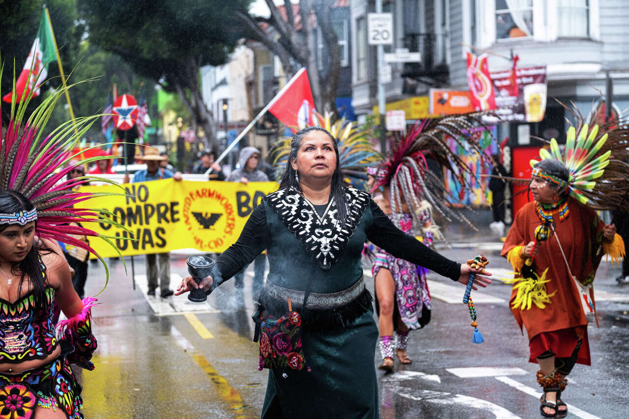 Aztec dancers amaze onlookers at SF.'s soggy Cesar Chavez-free