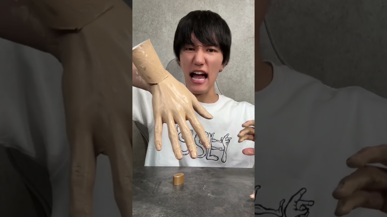 ISSEI funny video 😂😂😂 | Try make a WEDNESDAY Hand #shorts