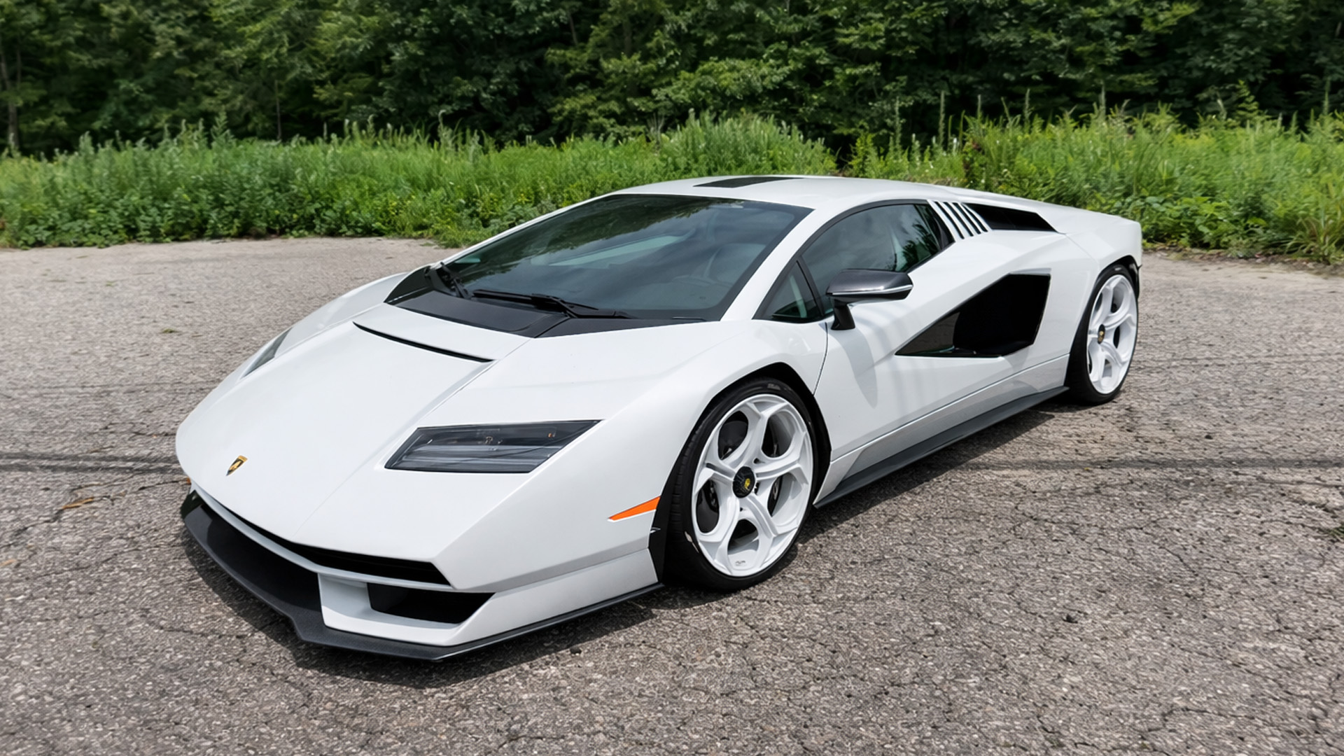 Lamborghini Countach 0 to 60 mph in just 2.5 seconds