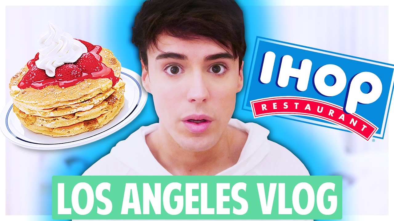 Confused European tries classic American breakfast foods for the first time