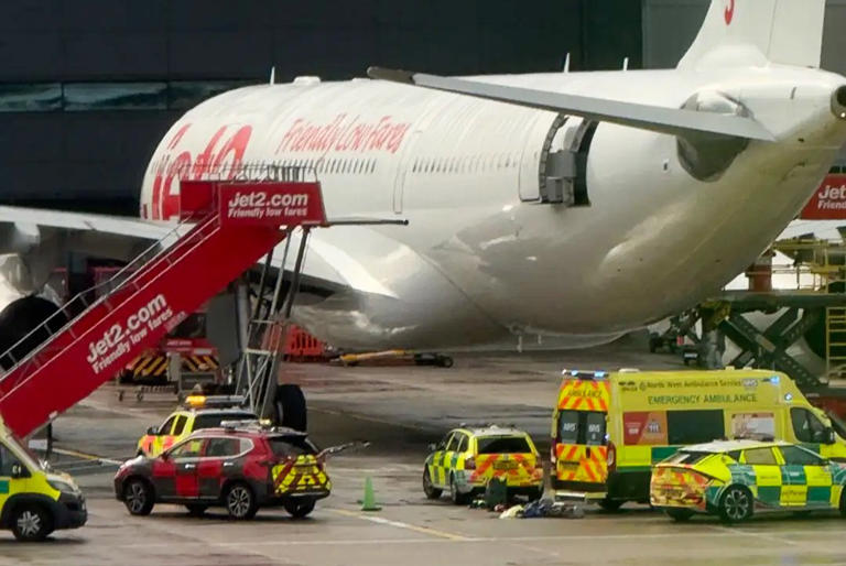 Airport worker seriously injured in fall from back door of Jet2 plane