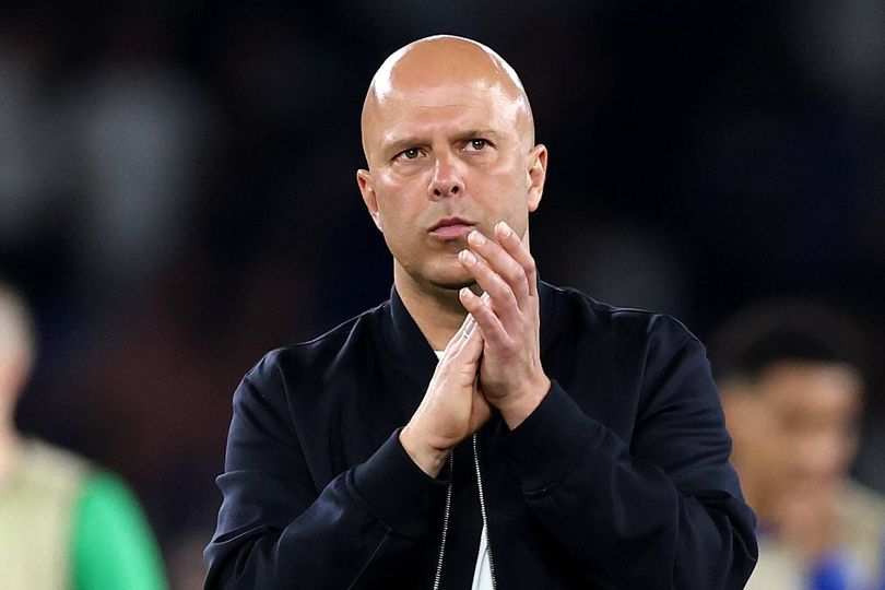 Noticias del Liverpool: otra estrella de Jurgen Klopp se enfrenta a una posible salida y Arne Slot es defendido.