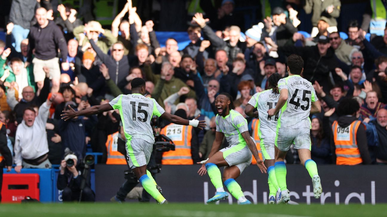 Resumen de la Premier League: El Manchester City vence al Chelsea, el Tottenham pierde contra el Sunderland.