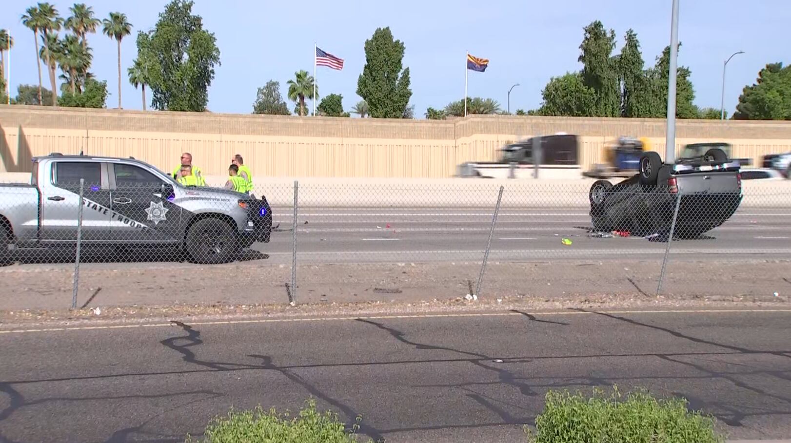 Child dead, 4 others hurt after rollover crash closes I-17 in north Phoenix