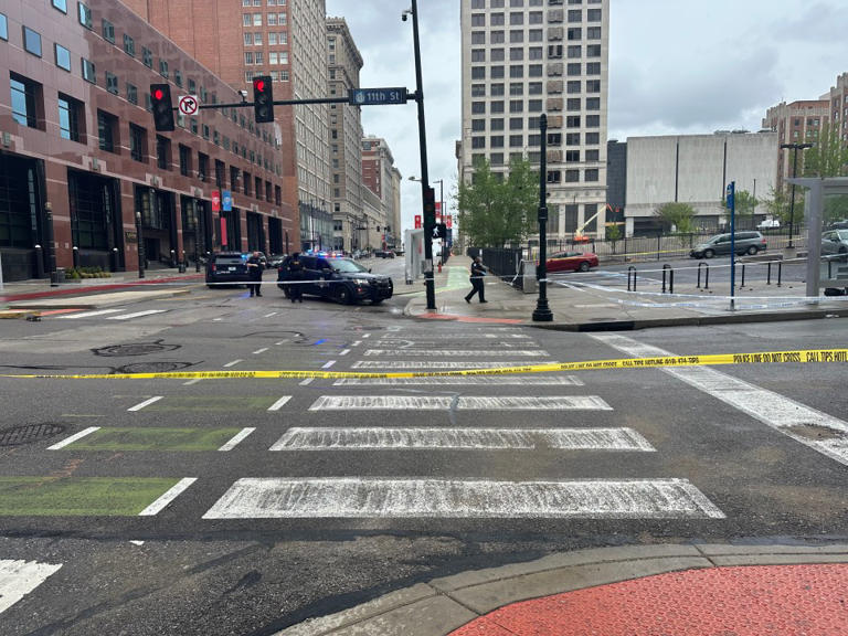 Person stabbed to death in downtown Kansas City Sunday morning: KCPD